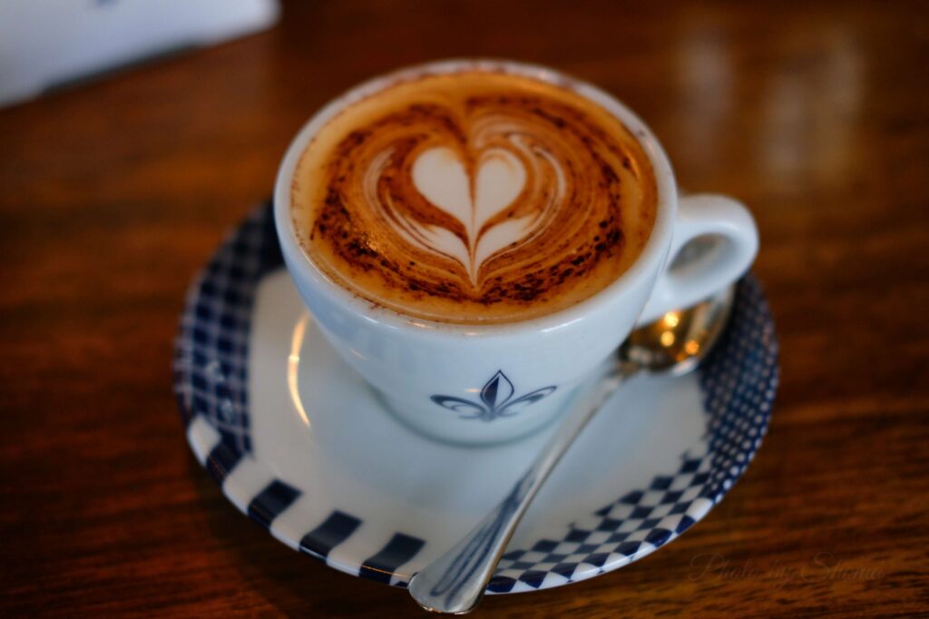 コーヒーハウスニシヤ　カプチーノ