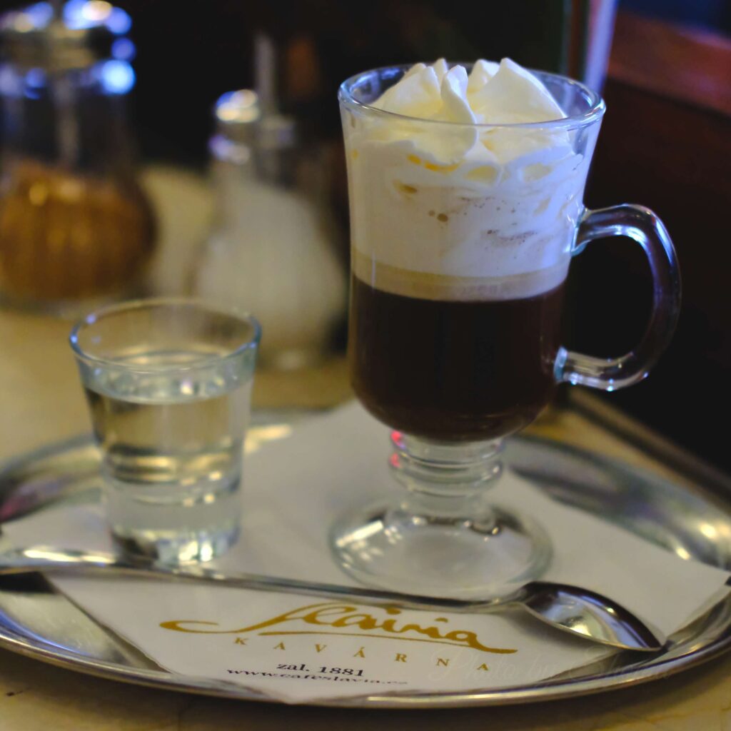 カフェ　セルヴィア　アイリッシュコーヒー