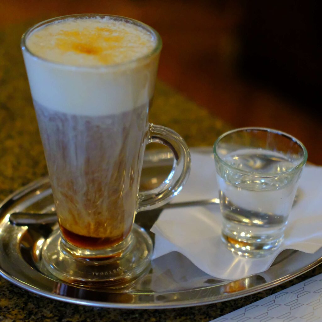 カフェ　インペリアル　アイリッシュコーヒー