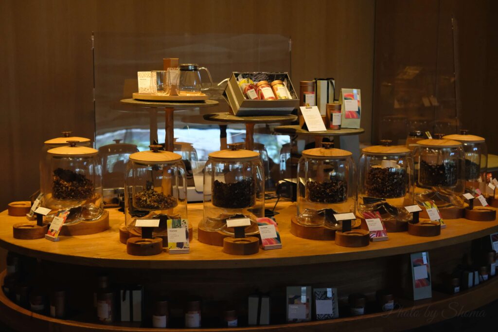 スターバックス　リザーブ　ロースタリー　お茶コーナー